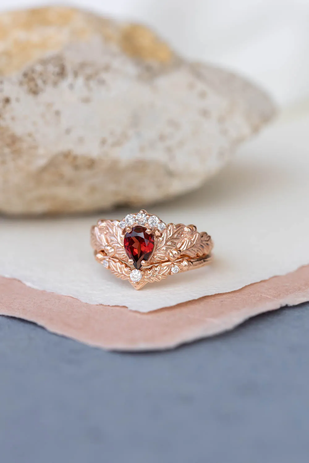 READY TO SHIP: Royal oak ring in 14K rose gold, natural garnet pear cut 7x5 mm, moissanites, AVAILABLE RING SIZES: 6-8US